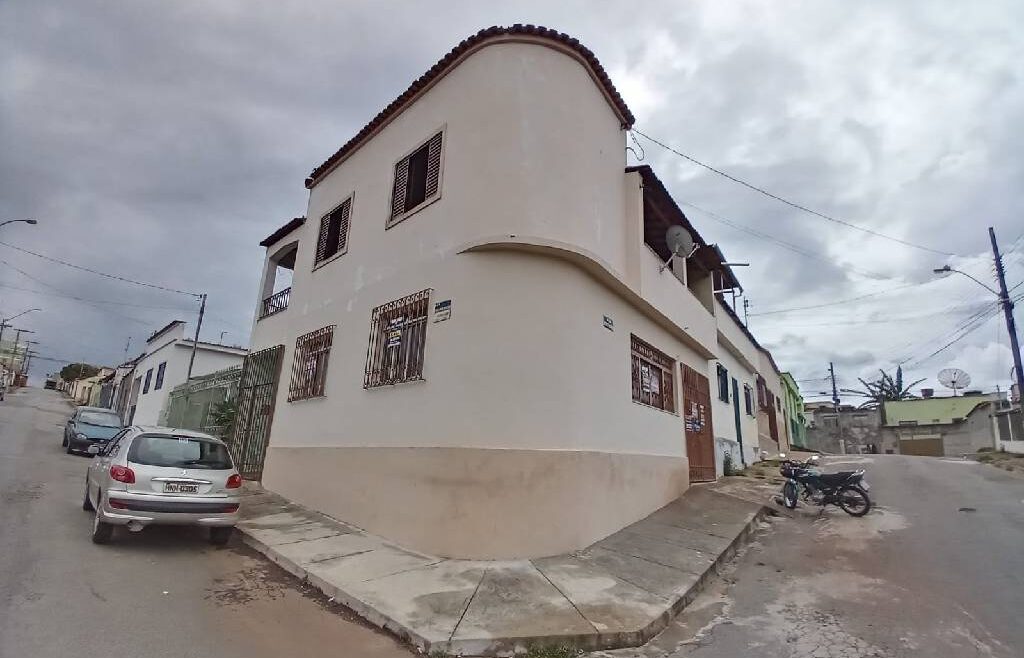 0498 – Casa com 2 quartos