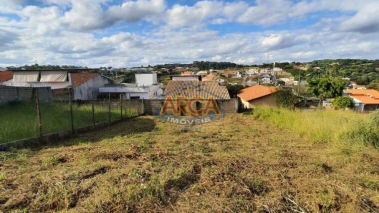 0530-Terreno à venda, 220 m²