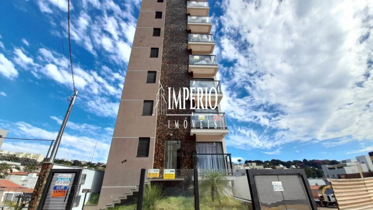 0584-Apartamento com 3 dormitórios, 105m²