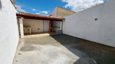 0590-Casa com 2 quartos com suíte